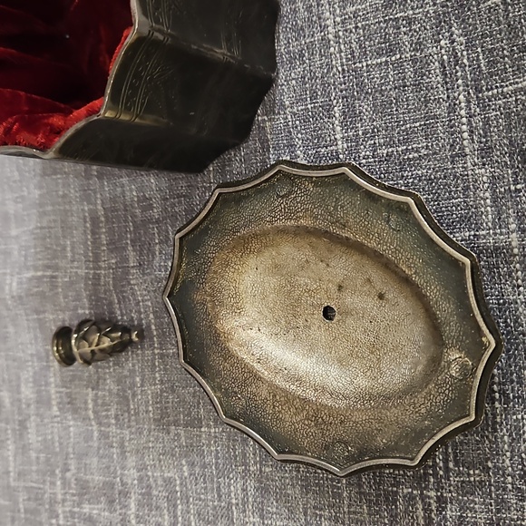 Godinger Silver Decorative Box - Picture 6 of 11